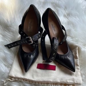 NEW Valentino leather heels, size 37